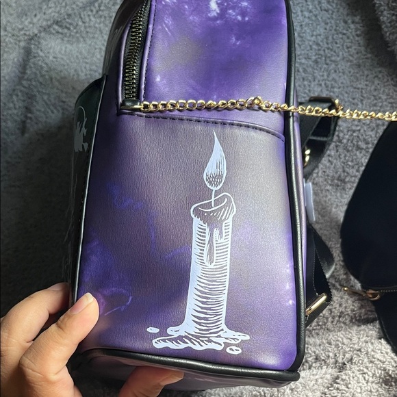 Hocus Pocus Sanderson’s House Mini Bookbag - Picture 4 of 10
